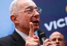 Álvaro Uribe arremete contra Petro y Cepeda en Caldas: “Han permitido que el país se llene de bandidos”