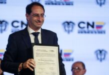 José Manuel Restrepo pide a la Cancillería suspender nombramientos en provisionalidad: ‘el gobierno Petro pretende dejar amarrado al Estado’